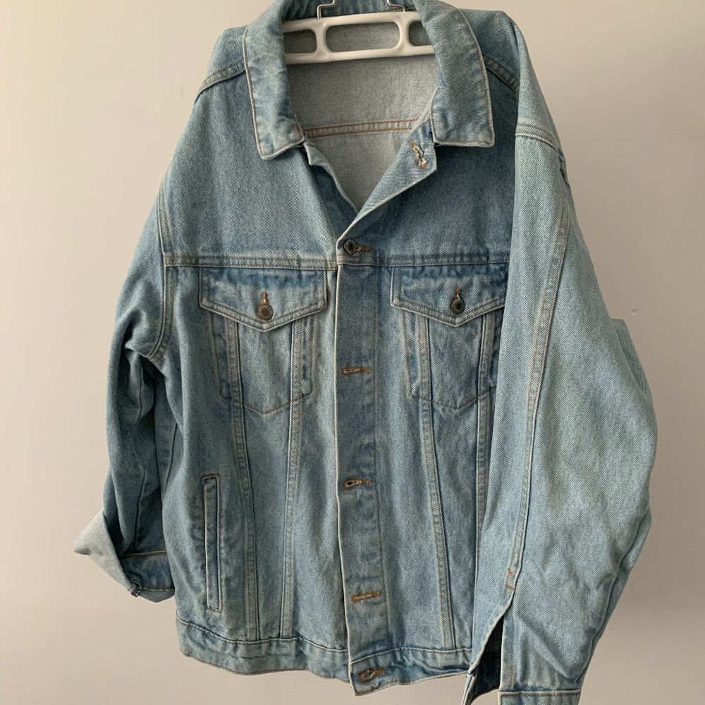 BRANDY MELVILLE Oversized Jean Jacket